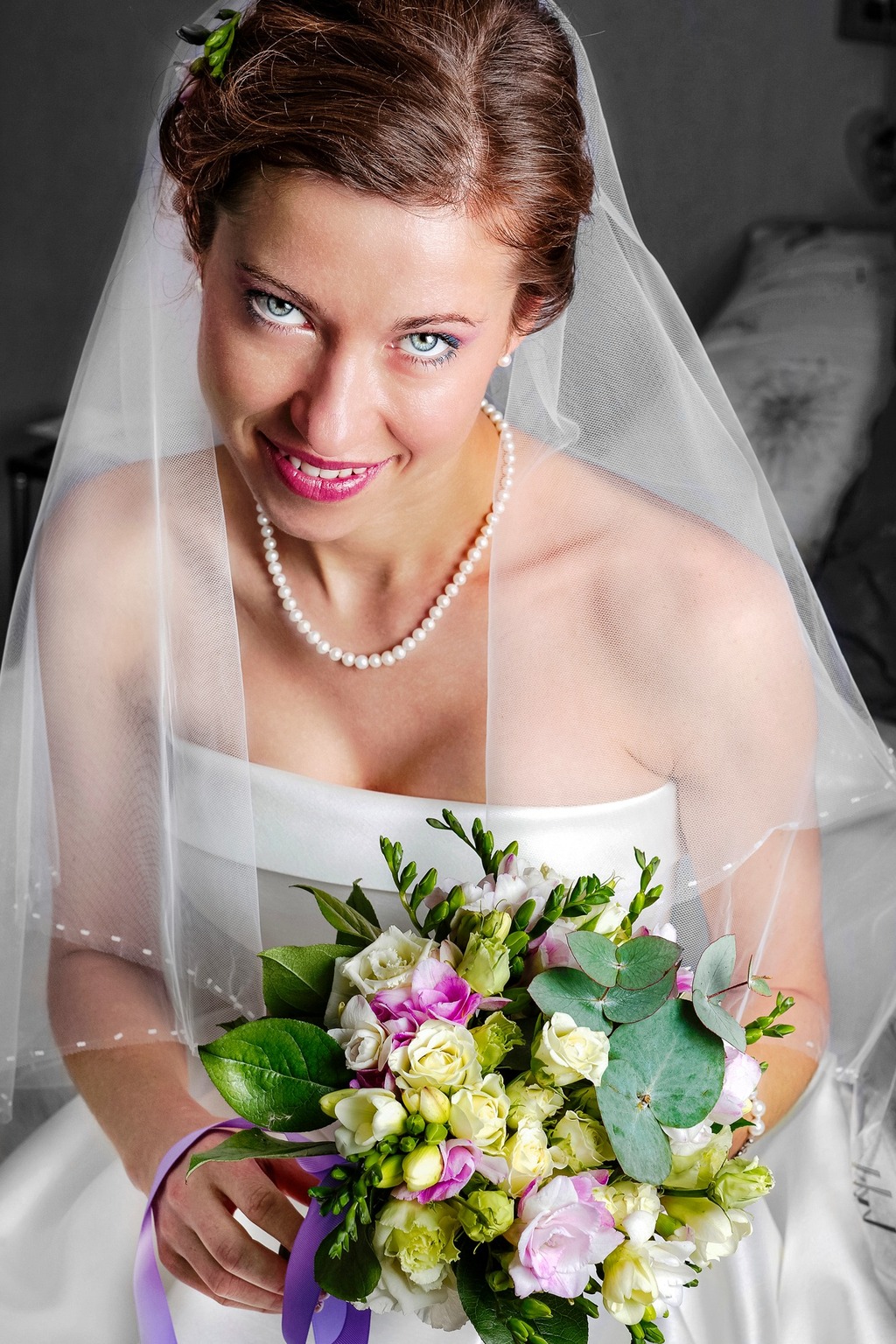 Portrait de mariée avec bouquet photographié à Nice